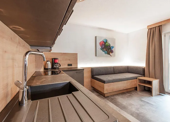 Πανσιόν Haus Manfred 4*