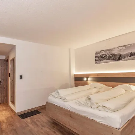 Haus Manfred ゲストハウス 4*