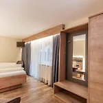 Haus Manfred 4* Sölden